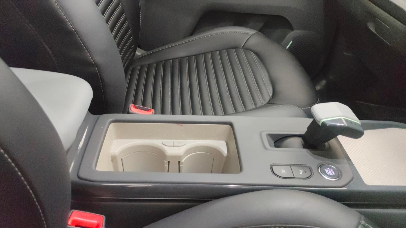2025 KIA SYROS HTK Plus 1.0 Turbo 7DCT, Petrol, Automatic, 11,258 km, Gear Lever