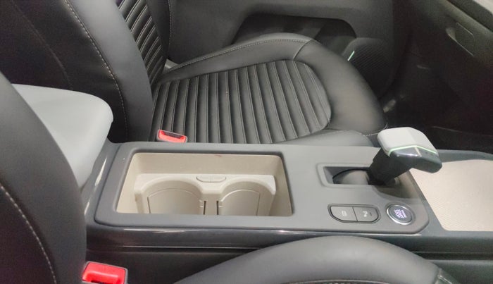 2025 KIA SYROS HTK Plus 1.0 Turbo 7DCT, Petrol, Automatic, 11,258 km, Gear Lever