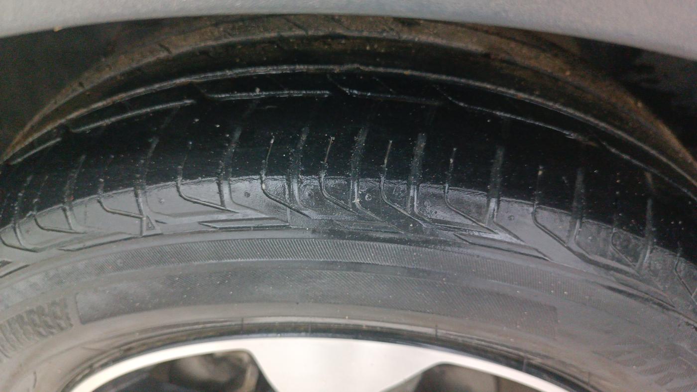 2019 Tata NEXON XZA PLUS PETROL, Petrol, Automatic, 48,309 km, Left Front Tyre Tread