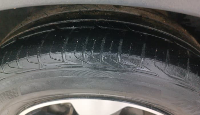 2019 Tata NEXON XZA PLUS PETROL, Petrol, Automatic, 48,289 km, Left Front Tyre Tread