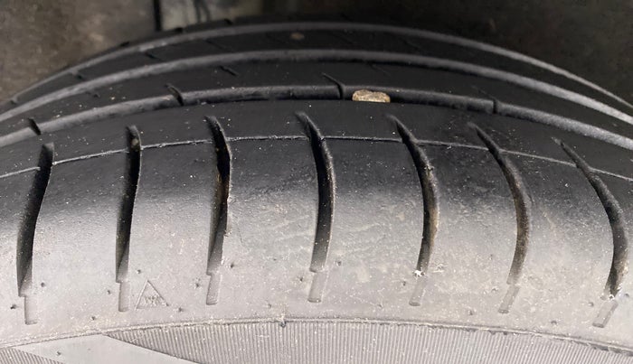 2016 Maruti Baleno DELTA CVT PETROL 1.2, Petrol, Automatic, 74,909 km, Right Rear Tyre Tread
