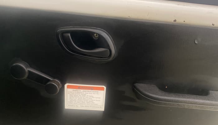 2020 Maruti Eeco 5 STR WITH A/C+HTR CNG, CNG, Manual, 60,072 km, Driver Side Door Panels Control