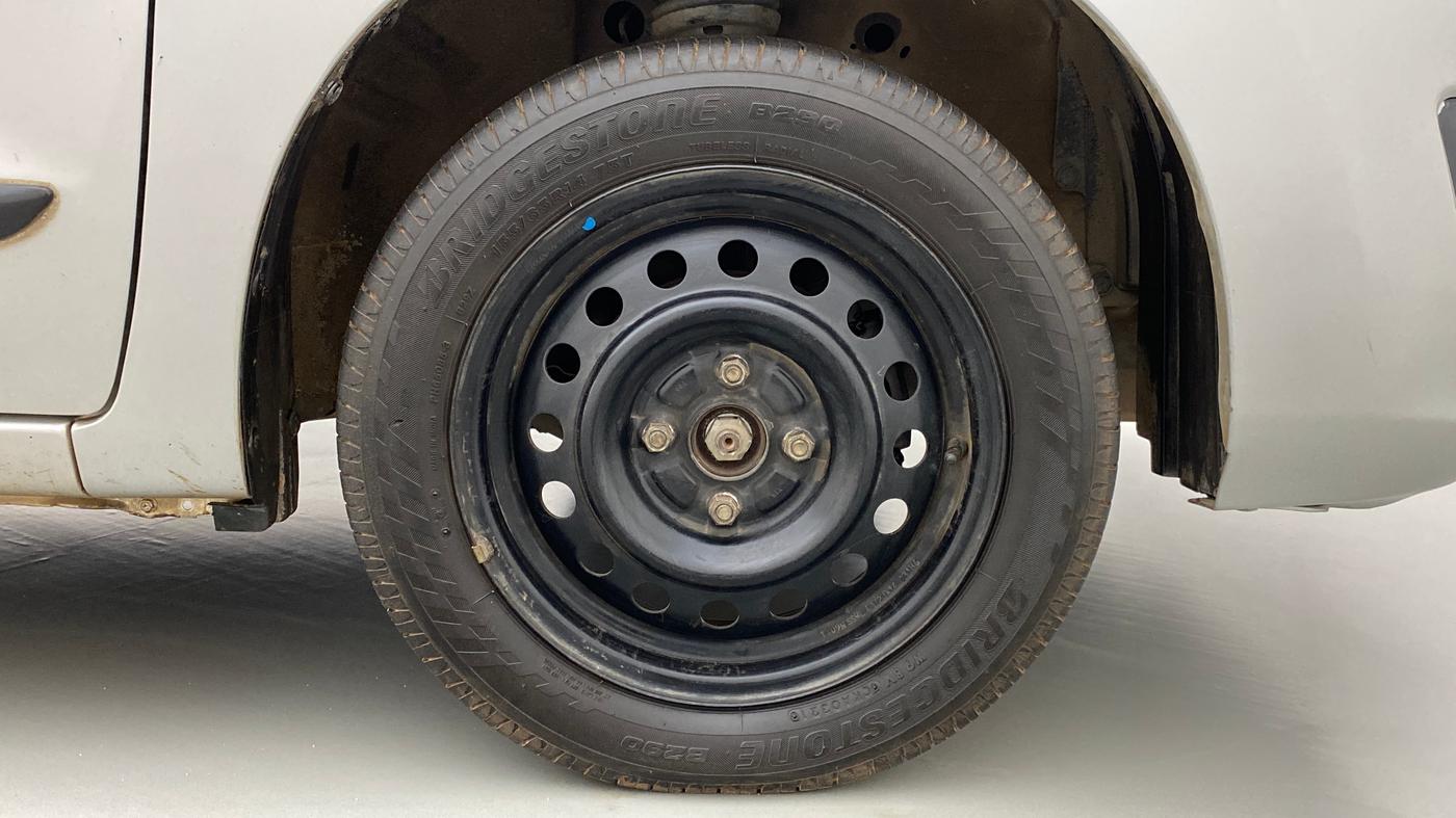 2014 Maruti Wagon R 1.0 VXI, Petrol, Manual, 44,709 km, Right Front Wheel
