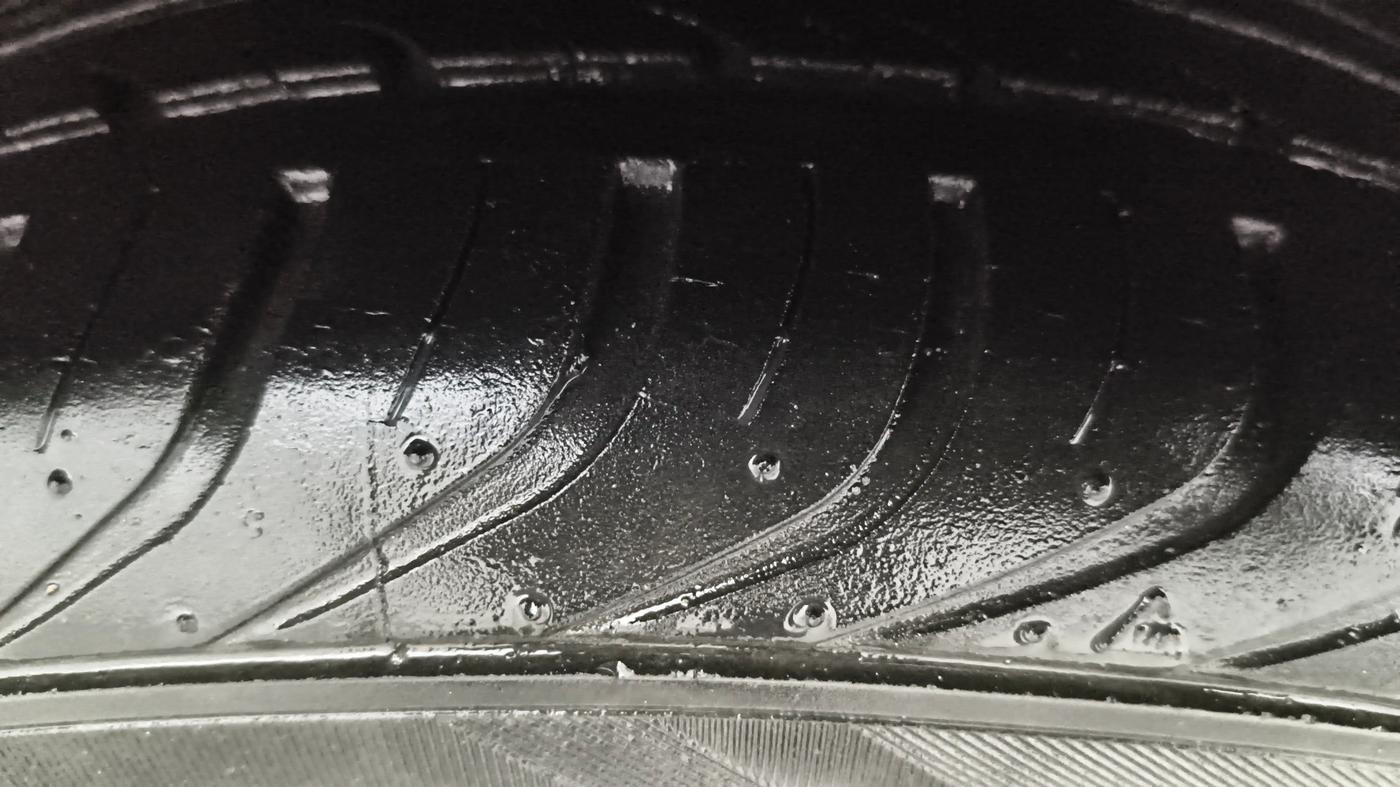 2019 Ford Figo Aspire TITANIUM 1.2 PETROL, Petrol, Manual, 65,254 km, Right Front Tyre Tread