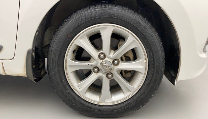 2015 Hyundai Grand i10 ASTA AT 1.2 KAPPA VTVT, Petrol, Automatic, 40,674 km, Right Front Wheel