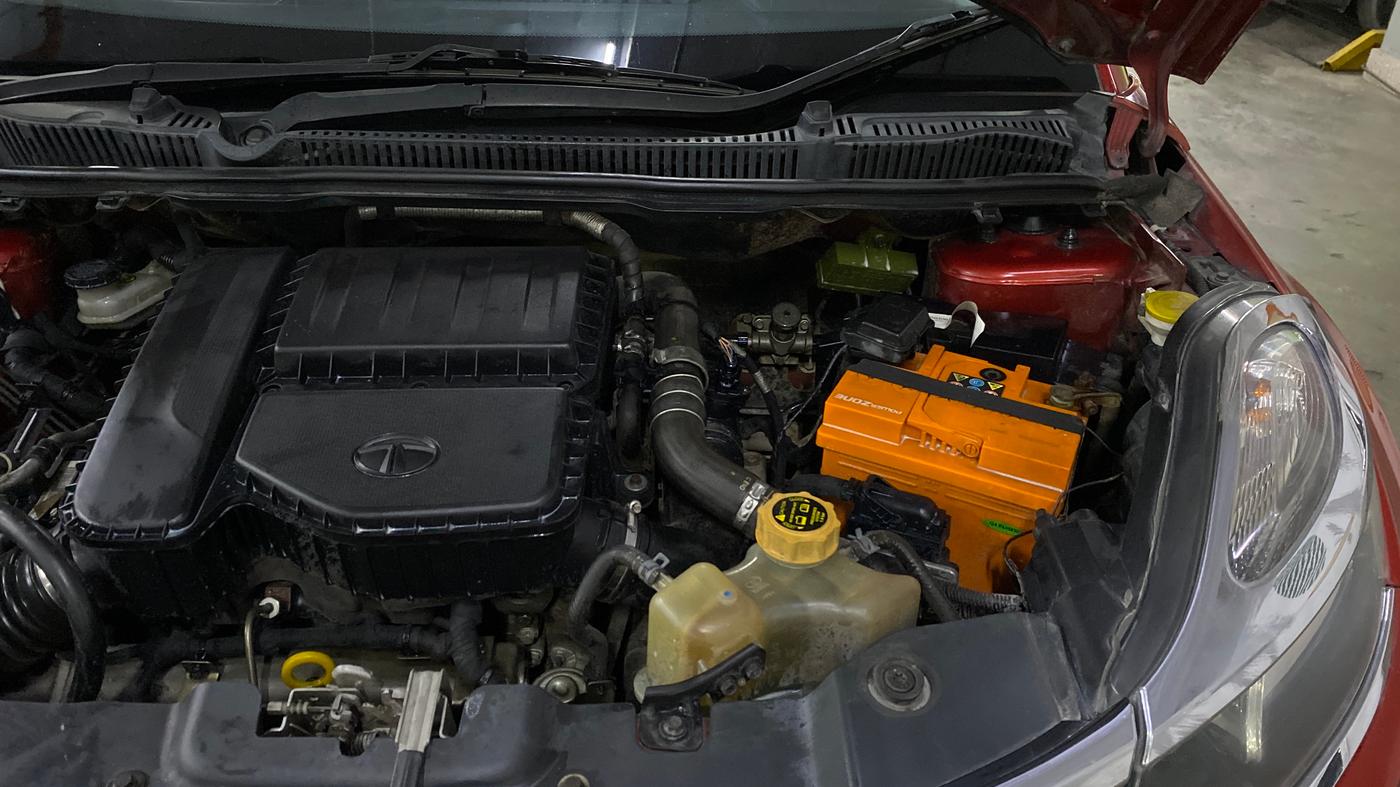 2017 Tata NEXON XM DIESEL, Diesel, Manual, 62,610 km, Engine View - Left