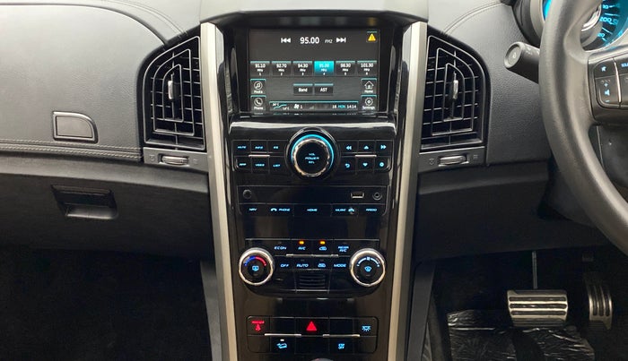 2018 Mahindra XUV500 W11 AT, Diesel, Automatic, 43,229 km, Air Conditioner
