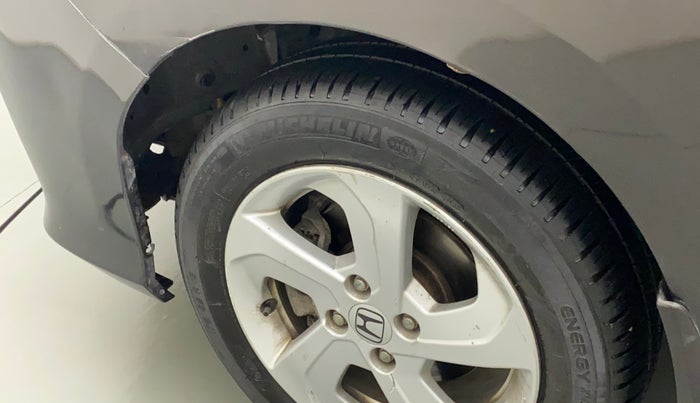 2016 Honda City 1.5L I-VTEC VX CVT, CNG, Automatic, 1,06,554 km, Left fender - Lining missing