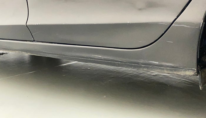 2016 Honda City 1.5L I-VTEC VX CVT, CNG, Automatic, 1,06,554 km, Left running board - Minor scratches