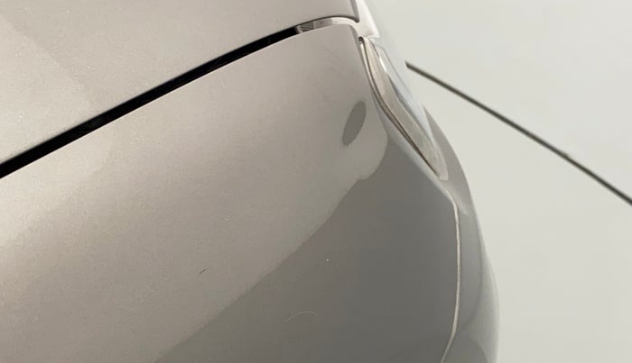 2018 Renault Kwid RXT 1.0 AMT (O), Petrol, Automatic, 44,380 km, Right fender - Slightly dented