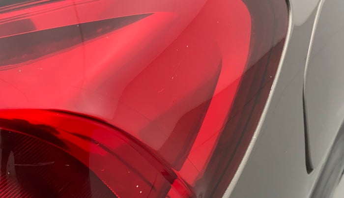 2018 Renault Kwid RXT 1.0 AMT (O), Petrol, Automatic, 44,380 km, Right tail light - Minor scratches