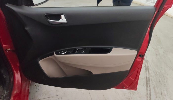 2019 Hyundai Grand i10 SPORTZ 1.2 KAPPA VTVT, Petrol, Manual, 9,788 km, Driver Side Door Panels Control