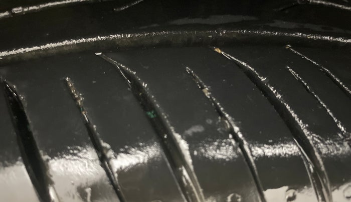 2023 Nissan MAGNITE XL, Petrol, Manual, 17,602 km, Right Rear Tyre Tread