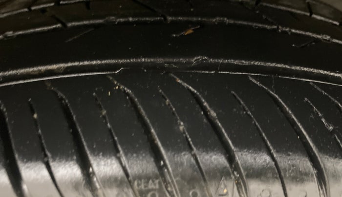 2023 Nissan MAGNITE XL, Petrol, Manual, 17,602 km, Left Rear Tyre Tread