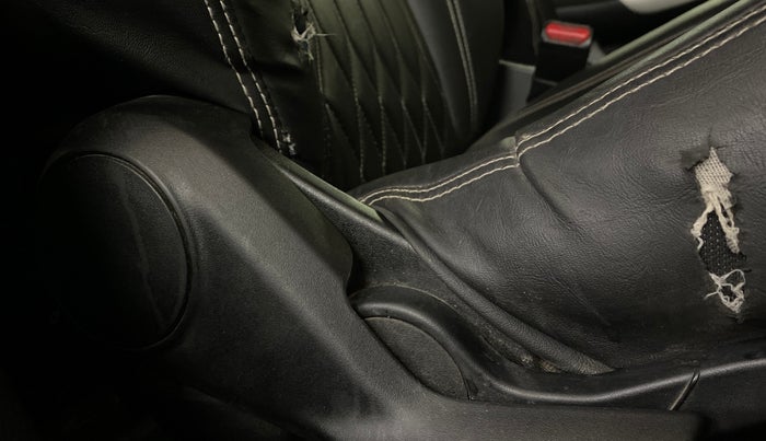 2017 Maruti Baleno ZETA PETROL 1.2, CNG, Manual, 90,714 km, Driver Side Adjustment Panel