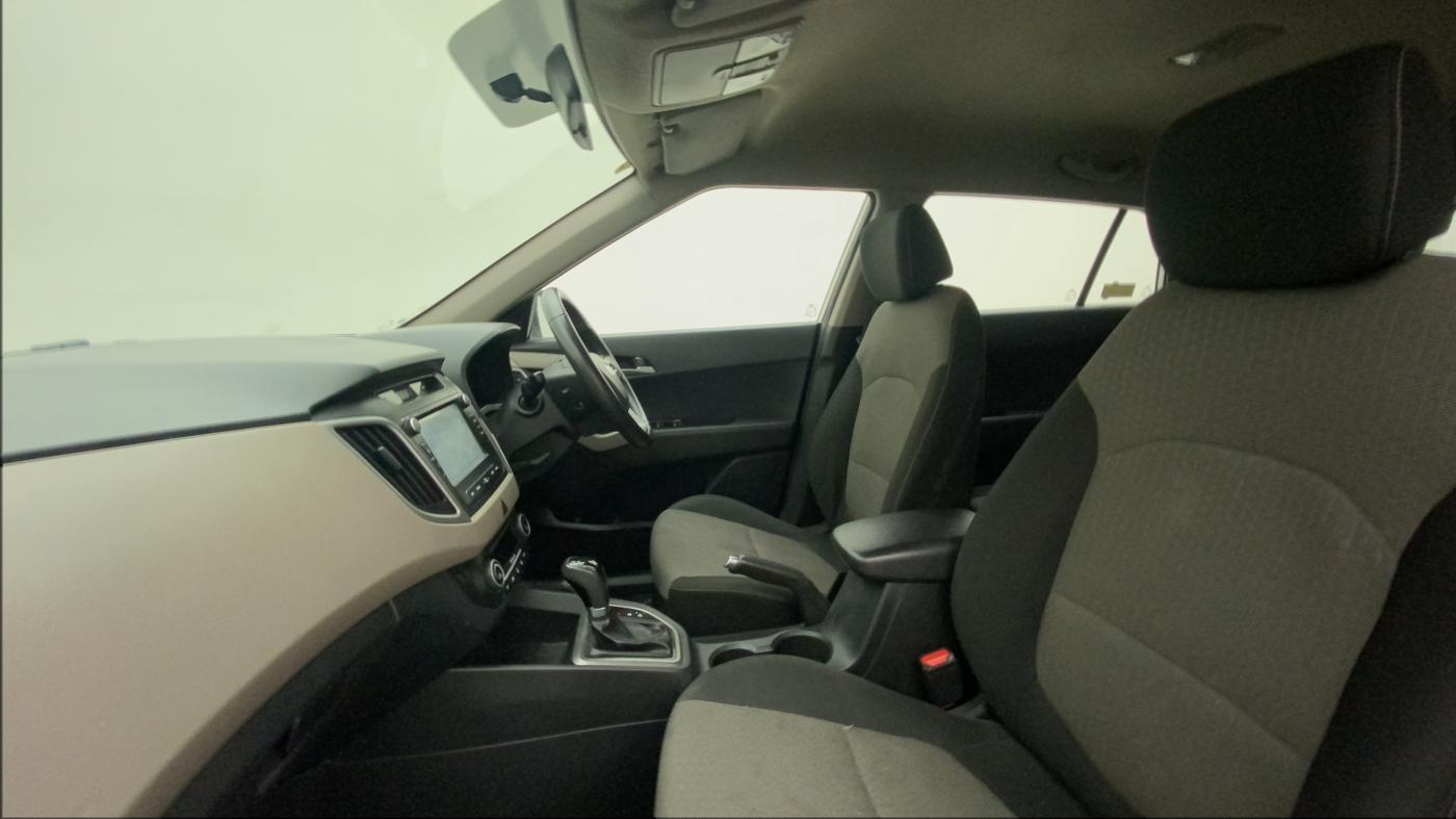 2017 Hyundai Creta SX PLUS AT 1.6 PETROL, Petrol, Automatic, 71,658 km, Right Side Front Door Cabin