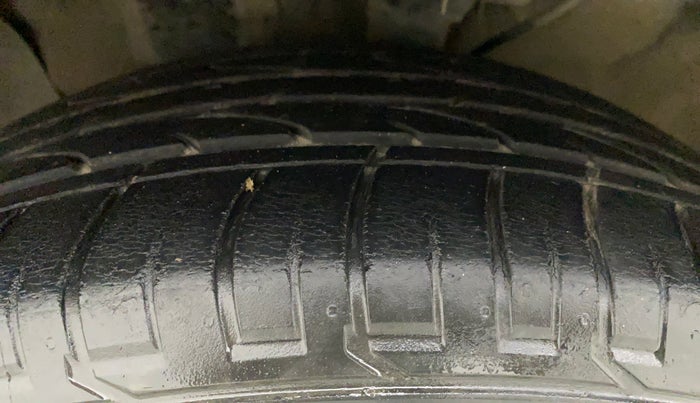 2017 Hyundai Creta SX PLUS AT 1.6 PETROL, Petrol, Automatic, 71,658 km, Left Front Tyre Tread