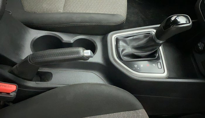 2017 Hyundai Creta SX PLUS AT 1.6 PETROL, Petrol, Automatic, 71,658 km, Gear Lever