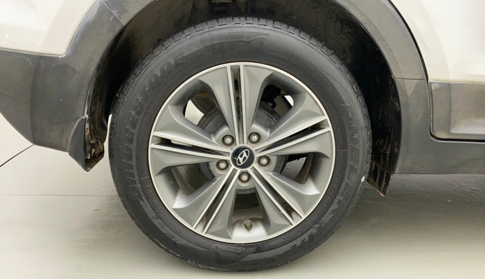 2017 Hyundai Creta SX PLUS AT 1.6 PETROL, Petrol, Automatic, 71,658 km, Right Rear Wheel