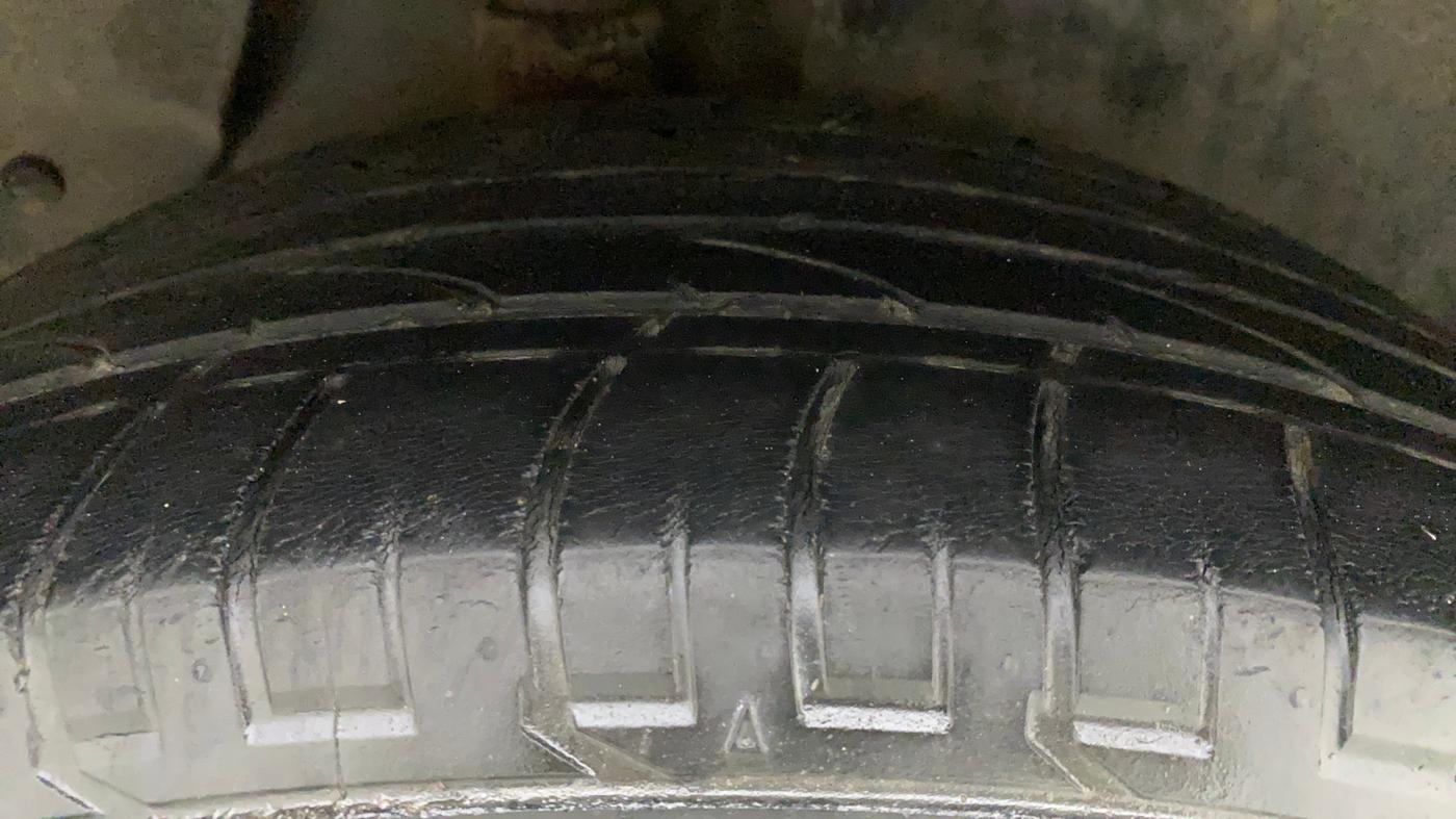 2017 Hyundai Creta SX PLUS AT 1.6 PETROL, Petrol, Automatic, 71,658 km, Right Rear Tyre Tread