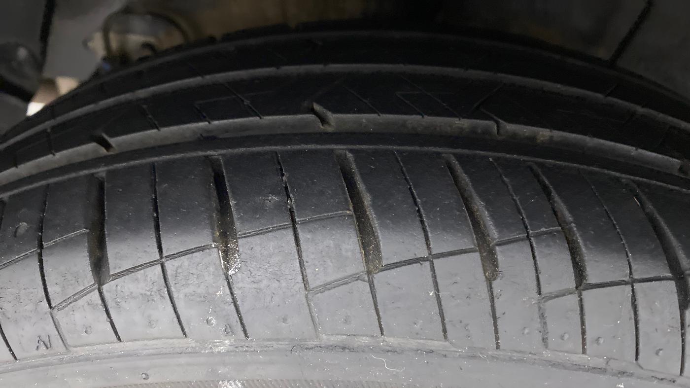 2018 Hyundai Xcent SX 1.2, Petrol, Manual, 22,533 km, Right Rear Tyre Tread