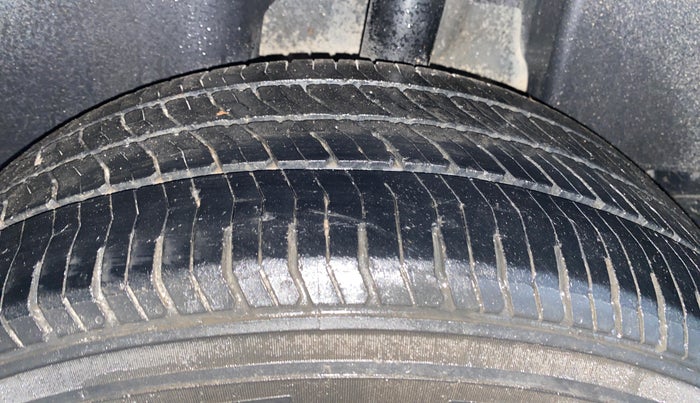 2018 Jeep Compass SPORT 1.4 PETROL, Petrol, Manual, 30,589 km, Left Rear Tyre Tread