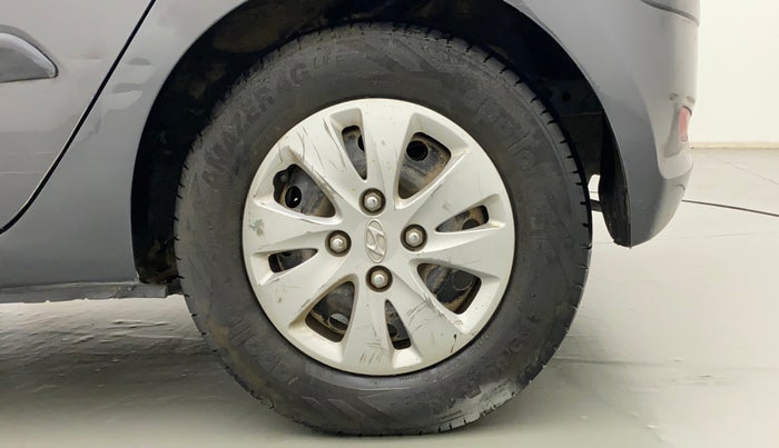 2012 Hyundai i10 MAGNA 1.2, CNG, Manual, 1,15,322 km, Left Rear Wheel