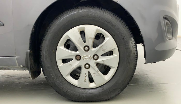 2012 Hyundai i10 MAGNA 1.2, CNG, Manual, 1,15,322 km, Right Front Wheel