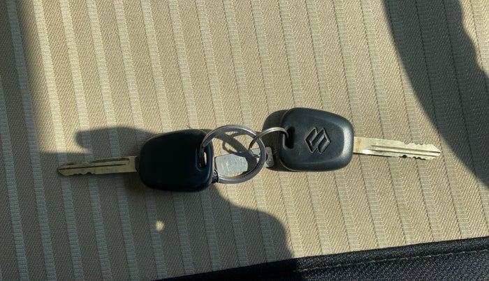 2013 Maruti OMNI E STD, Petrol, Manual, 39,847 km, Key Close Up