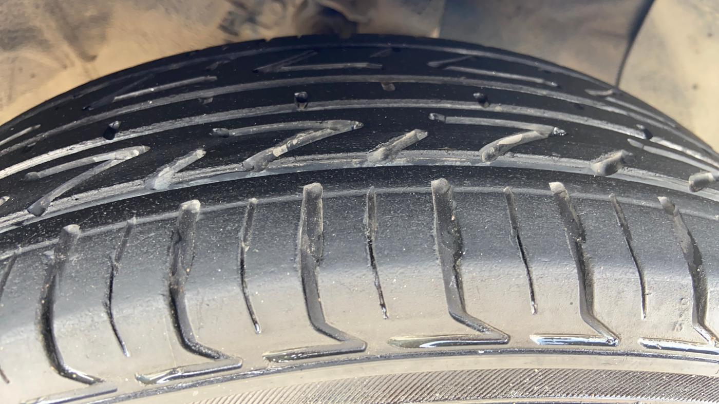 2019 Hyundai Grand i10 SPORTZ AT 1.2 KAPPA VTVT, Petrol, Automatic, 34,128 km, Right Front Tyre Tread
