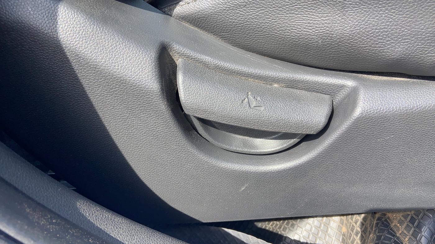 2019 Hyundai Grand i10 SPORTZ AT 1.2 KAPPA VTVT, Petrol, Automatic, 34,128 km, Driver Side Adjustment Panel