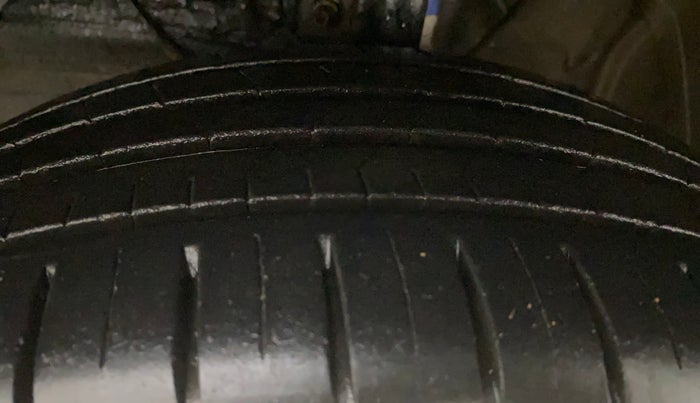 2024 Maruti Baleno ZETA PETROL 1.2, Petrol, Manual, 12,794 km, Left Front Tyre Tread