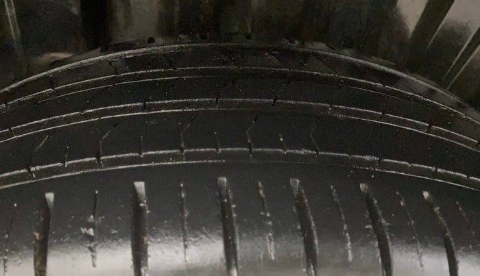 2024 Maruti Baleno ZETA PETROL 1.2, Petrol, Manual, 12,794 km, Right Rear Tyre Tread