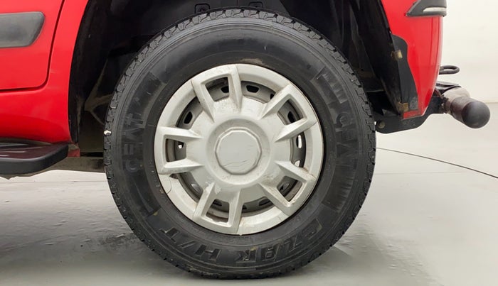 2019 Mahindra TUV300 T4+, Diesel, Manual, 43,107 km, Left Rear Wheel