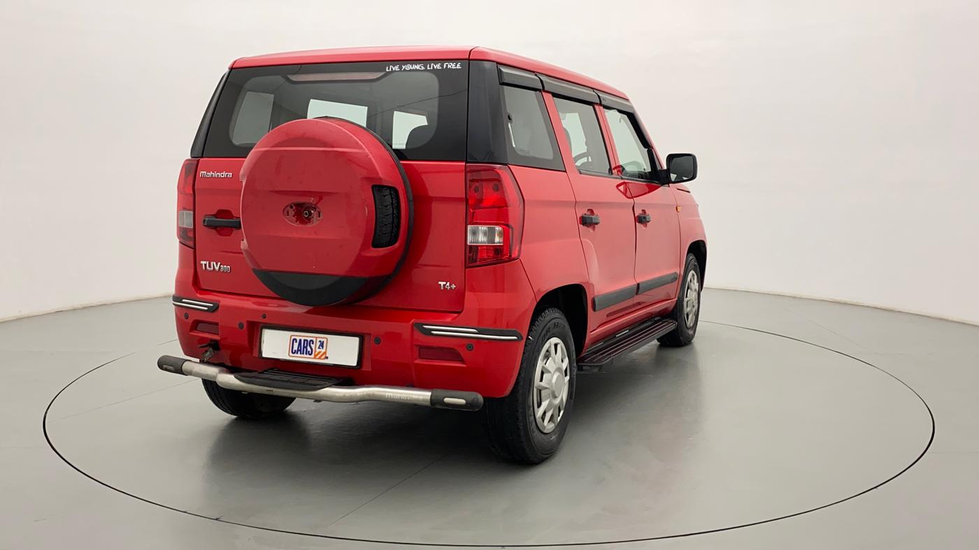 2019 Mahindra TUV300 T4+, Diesel, Manual, 43,107 km, Right Back Diagonal