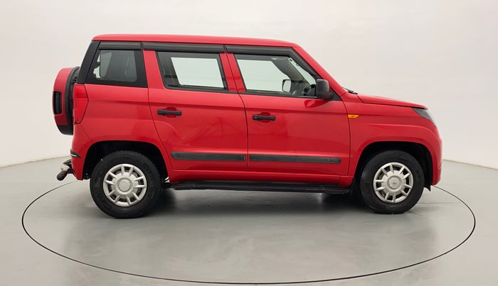 2019 Mahindra TUV300 T4+, Diesel, Manual, 43,107 km, Right Side View