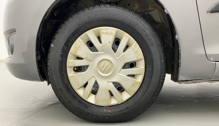 2013 Maruti Swift VXI, Petrol, Manual, 49,347 km, Left Front Wheel