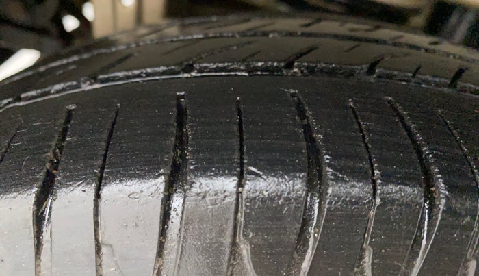2013 Maruti Alto K10 LXI, Petrol, Manual, 31,463 km, Right Rear Tyre Tread