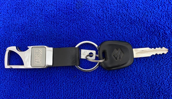2013 Maruti Alto K10 LXI, Petrol, Manual, 31,463 km, Key Close Up