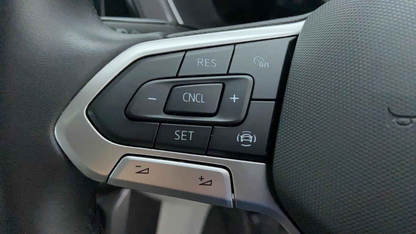 2022 Volkswagen TAIGUN TOPLINE 1.0 TSI MT, Petrol, Manual, 3,686 km, Adaptive Cruise Control