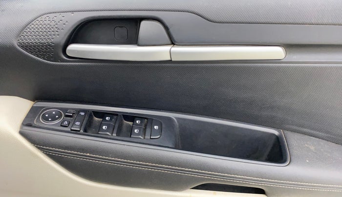 2021 KIA SONET HTX 1.5, Diesel, Manual, 89,397 km, Driver Side Door Panels Control