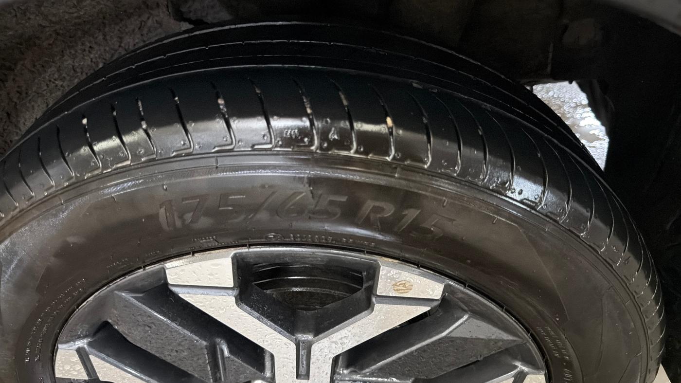 2024 Hyundai EXTER SX 1.2 AMT DUAL TONE, Petrol, Automatic, 15,553 km, Left Rear Tyre Tread