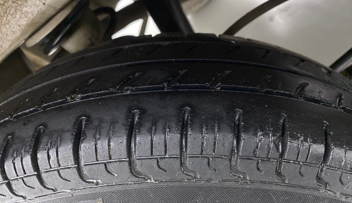 2018 Maruti Alto 800 LXI, Petrol, Manual, 59,577 km, Right Rear Tyre Tread