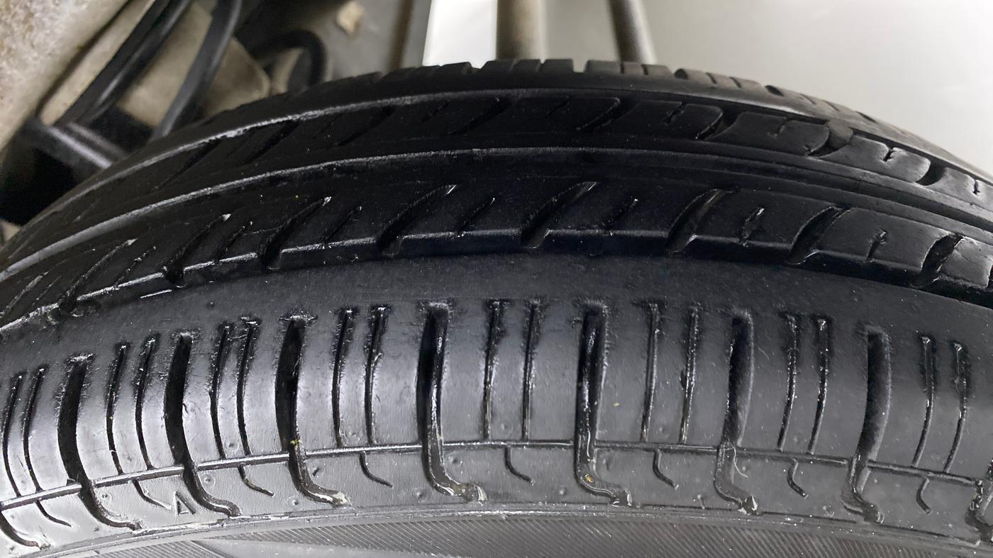 2018 Maruti Alto 800 LXI, Petrol, Manual, 59,577 km, Left Rear Tyre Tread