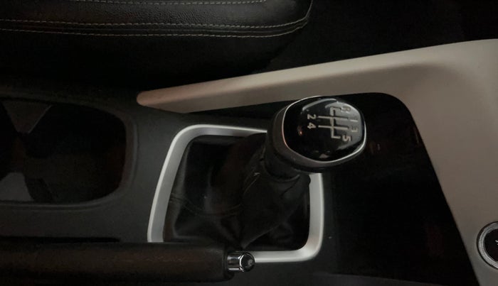 2022 Nissan MAGNITE XV MT, Petrol, Manual, 59,510 km, Gear Lever