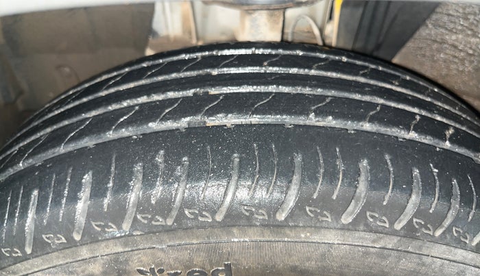 2022 Nissan MAGNITE XV MT, Petrol, Manual, 59,510 km, Left Front Tyre Tread