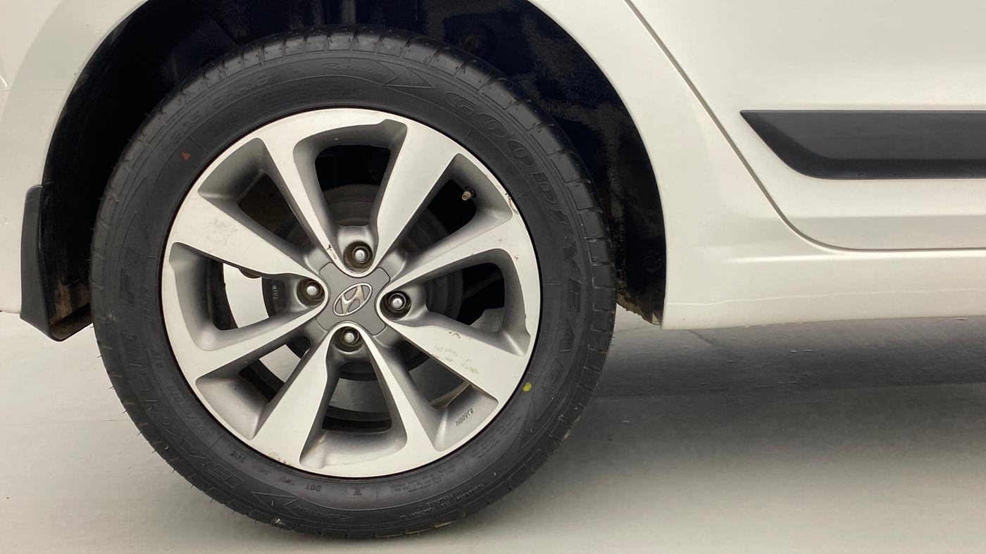 2017 Hyundai Elite i20 ASTA 1.2 (O), Petrol, Manual, 59,381 km, Right Rear Wheel
