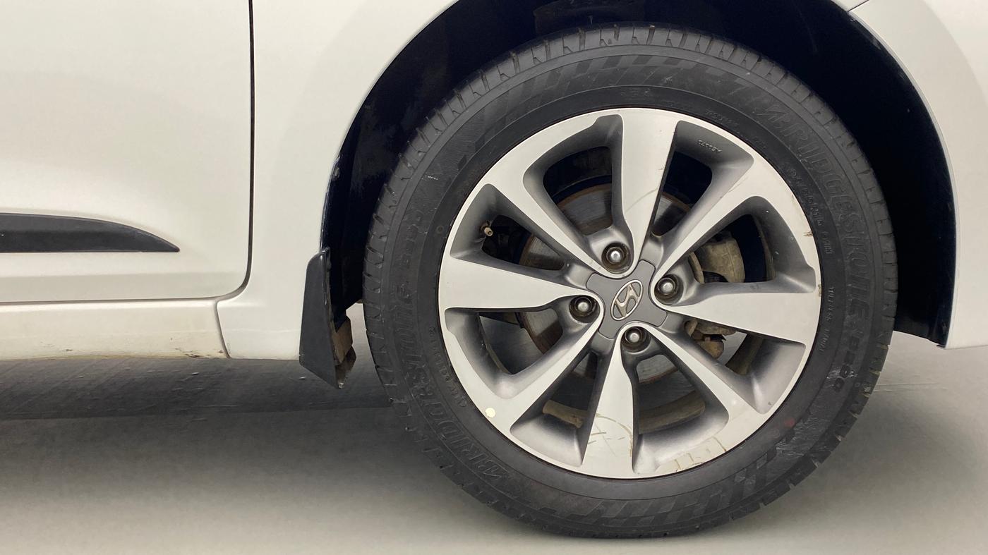 2017 Hyundai Elite i20 ASTA 1.2 (O), Petrol, Manual, 59,381 km, Right Front Wheel