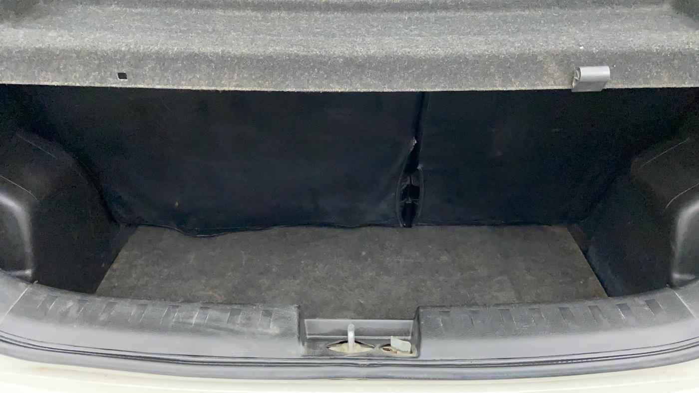 2015 Maruti Swift VDI ABS, Diesel, Manual, 47,493 km, Boot Inside