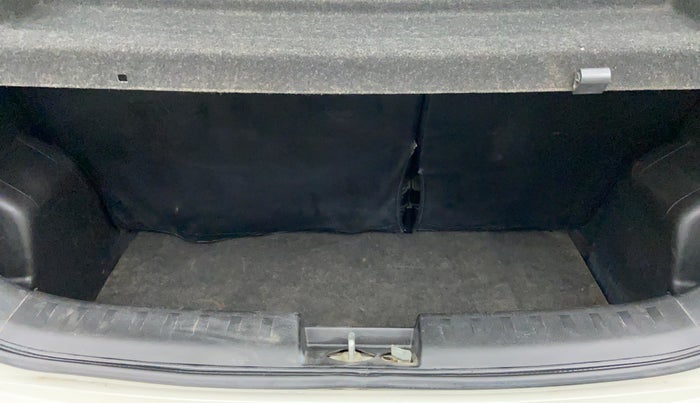 2015 Maruti Swift VDI ABS, Diesel, Manual, 47,493 km, Boot Inside